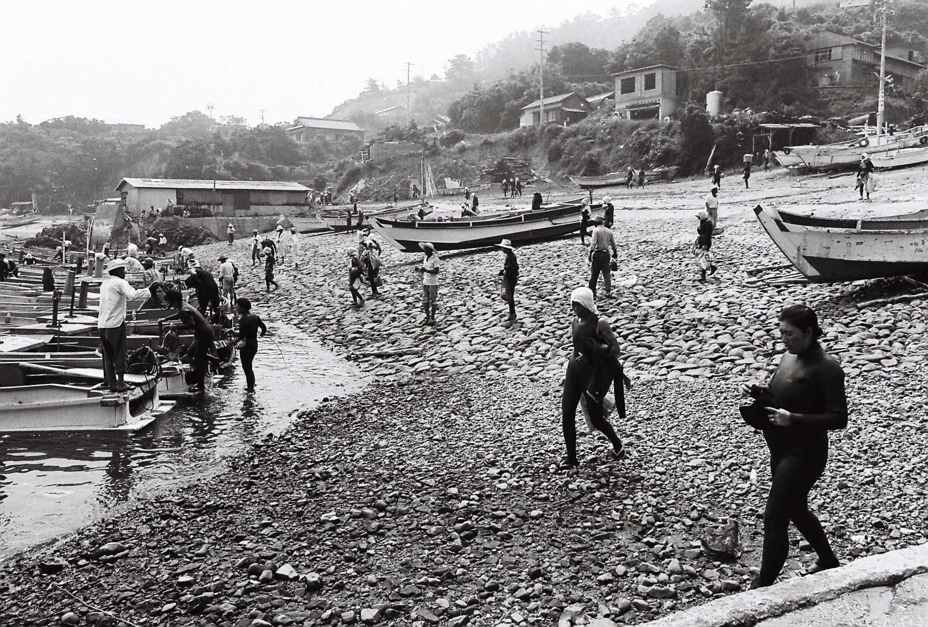 フィールドワーク通信 12 石鏡の写真展 三重大学 海女研究センター